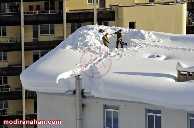 تصویر شماره 1 - برف روی ساختمان.jpg بار برف سنگین روی ساختمان